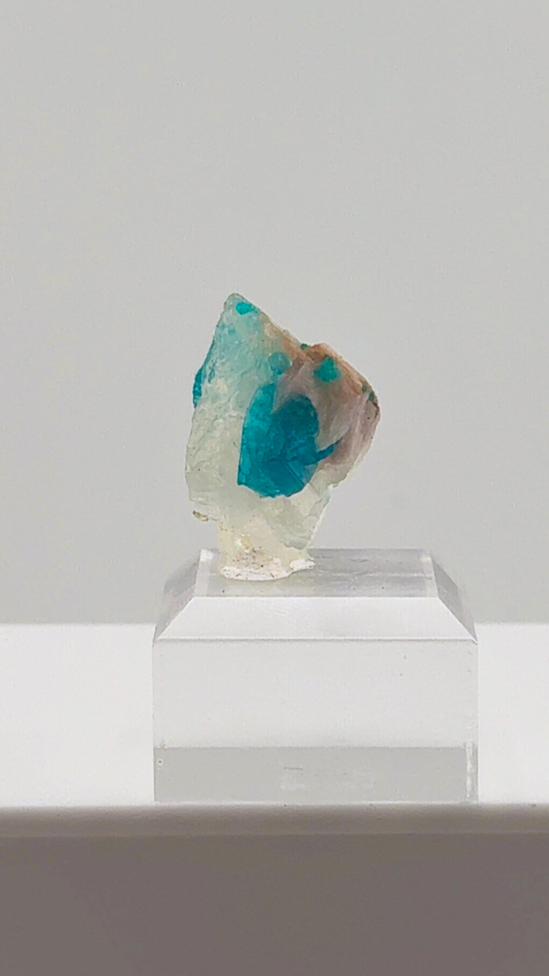 That stunning Blue Paraiba Tourmaline in Quartz from Brazil