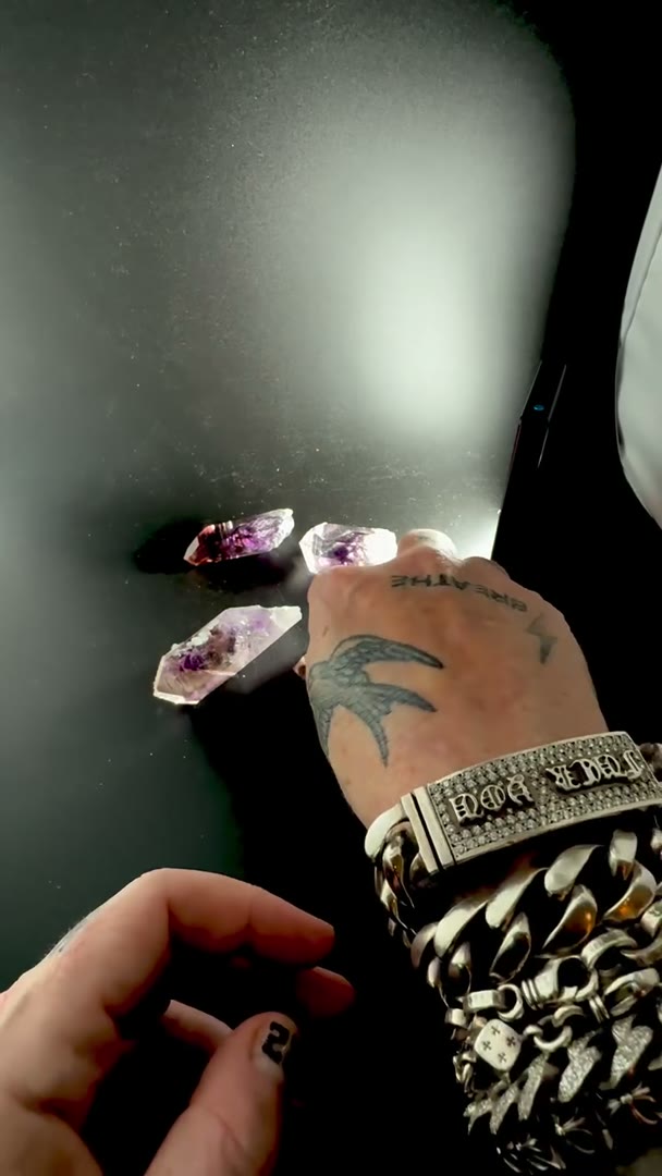 Straight out of Namibia and absolutely dripping in purple perfection