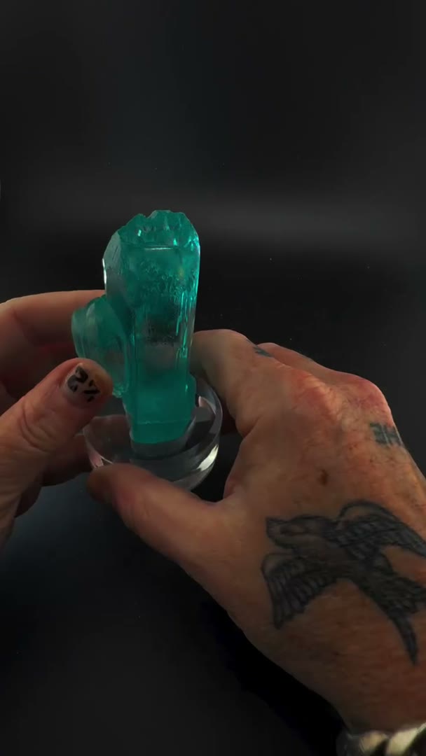 Get ready to be mesmerized!  This 205g Medina Aquamarine is a showstopper…