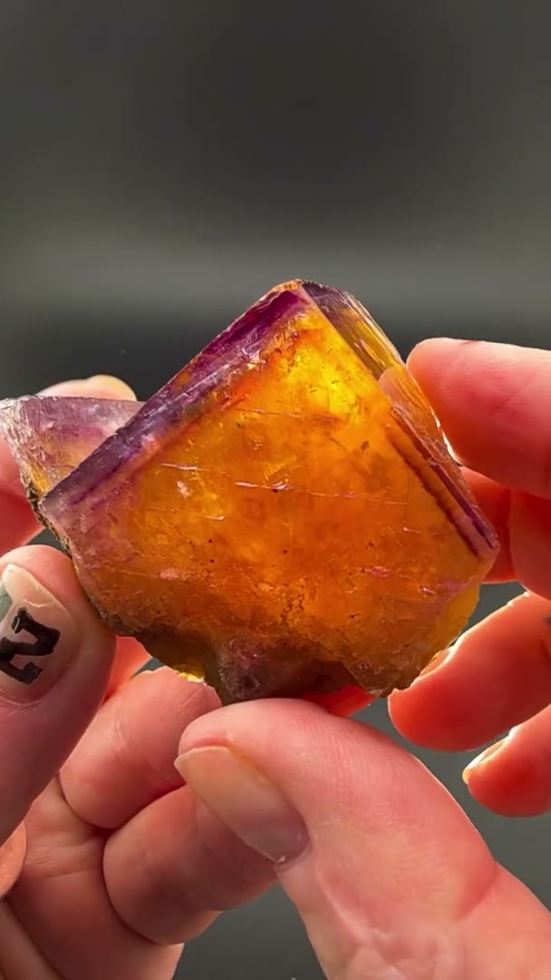 Golden hour in crystal form