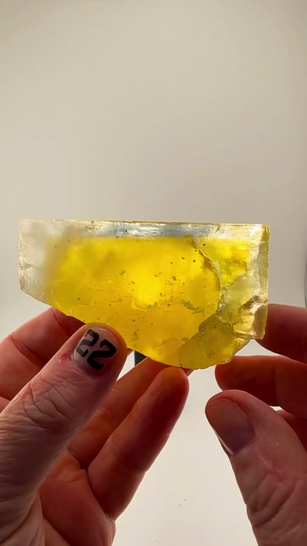 Sunshine meets sapphire