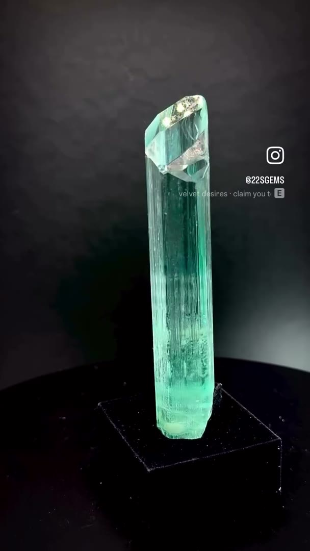 Another look at this EPIC Medina beauty