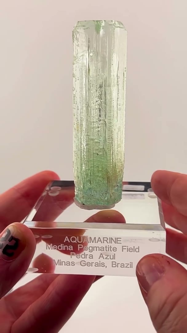 MEDINA GLASS